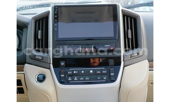 Ra Imported Toyota Land Cruiser funfun Ọkọ̀ in Import - Dubai ni Ashanti Ra Imported Toyota Land Cruiser funfun Ọkọ̀ in Import - Dubai ni Ashanti