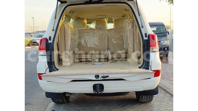 Big with watermark toyota land cruiser ashanti import dubai 50589