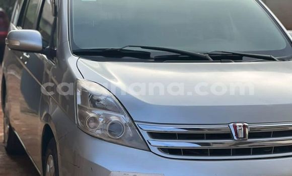 Buy Used Toyota ISis Silver Car in Accra in Greater Accra