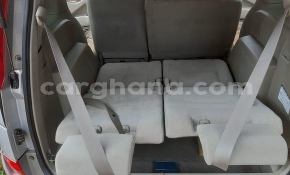 Ra Àlòkù Toyota ISis Silver Ọkọ̀ in Accra ni Greater Accra Ra Àlòkù Toyota ISis Silver Ọkọ̀ in Accra ni Greater Accra