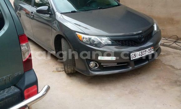 Ra Àlòkù Toyota Camry Black Ọkọ̀ in Accra ni Greater Accra
