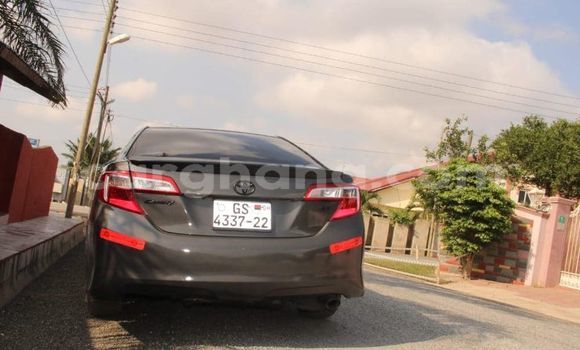 Ra Àlòkù Toyota Camry Black Ọkọ̀ in Accra ni Greater Accra Ra Àlòkù Toyota Camry Black Ọkọ̀ in Accra ni Greater Accra