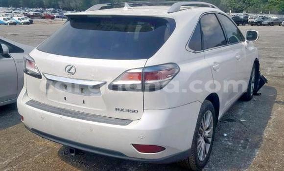 Sayi Na hannu Lexus RX 350 White Mota in Kumasi a Ashanti Sayi Na hannu Lexus RX 350 White Mota in Kumasi a Ashanti