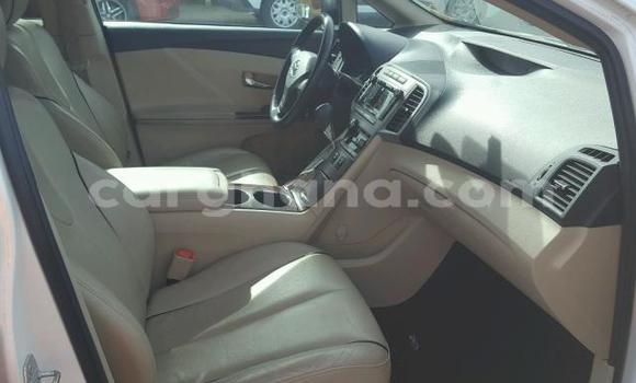 Ra Àlòkù Toyota Venza funfun Ọkọ̀ in Kumasi ni Ashanti Ra Àlòkù Toyota Venza funfun Ọkọ̀ in Kumasi ni Ashanti