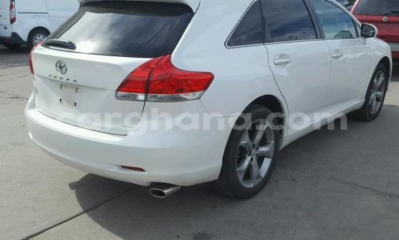 Ra Àlòkù Toyota Venza funfun Ọkọ̀ in Kumasi ni Ashanti Ra Àlòkù Toyota Venza funfun Ọkọ̀ in Kumasi ni Ashanti