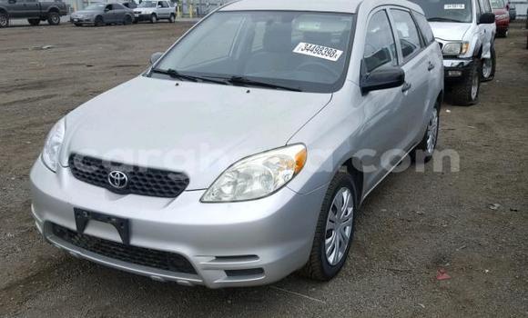 Ra Àlòkù Toyota Matrix Silver Ọkọ̀ in Kumasi ni Ashanti Ra Àlòkù Toyota Matrix Silver Ọkọ̀ in Kumasi ni Ashanti