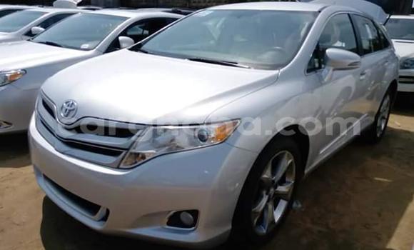 Ra Àlòkù Toyota Venza Silver Ọkọ̀ in Accra ni Greater Accra