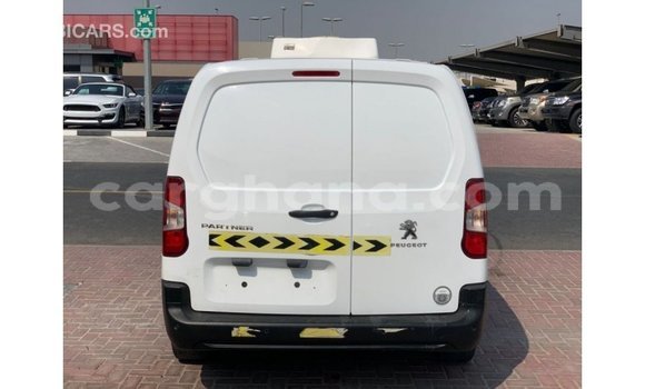 Ra Imported Peugeot Partner funfun Ọkọ̀ in Import - Dubai ni Ashanti Ra Imported Peugeot Partner funfun Ọkọ̀ in Import - Dubai ni Ashanti