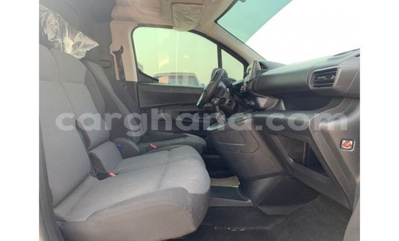Ra Imported Peugeot Partner funfun Ọkọ̀ in Import - Dubai ni Ashanti Ra Imported Peugeot Partner funfun Ọkọ̀ in Import - Dubai ni Ashanti