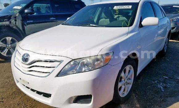 Buy Used Toyota Camry White Car in Accra in Greater Accra