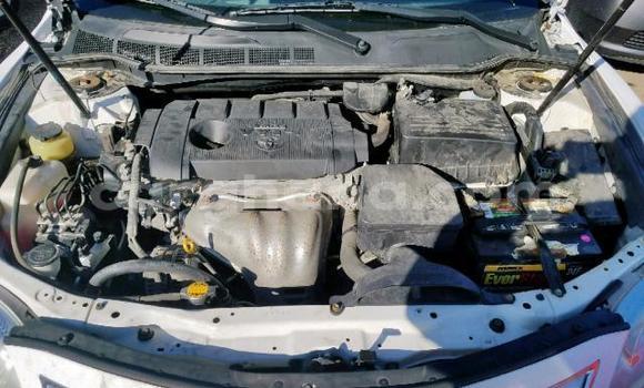 Sayi Na hannu Toyota Camry White Mota in Accra a Greater Accra Sayi Na hannu Toyota Camry White Mota in Accra a Greater Accra