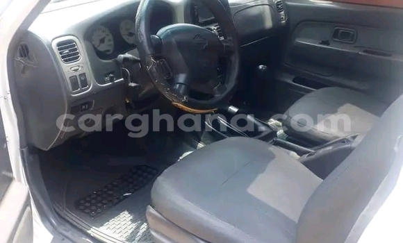 Ra Àlòkù Nissan Navara Miiran Ọkọ̀ in Accra ni Greater Accra Ra Àlòkù Nissan Navara Miiran Ọkọ̀ in Accra ni Greater Accra