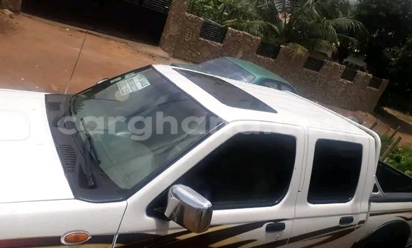 Ra Àlòkù Nissan Navara Miiran Ọkọ̀ in Accra ni Greater Accra Ra Àlòkù Nissan Navara Miiran Ọkọ̀ in Accra ni Greater Accra