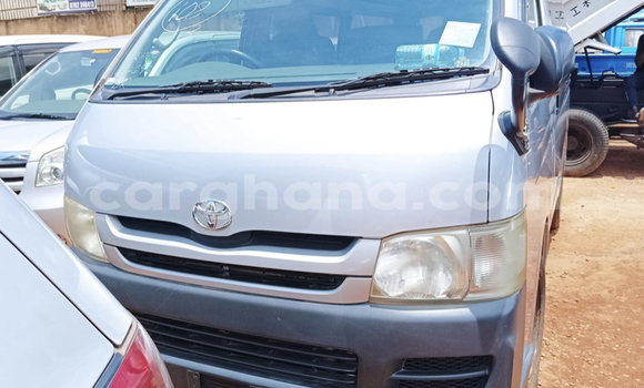 Sayi Na hannu Toyota Hiace Azurfa Mota in Accra a Greater Accra Sayi Na hannu Toyota Hiace Azurfa Mota in Accra a Greater Accra