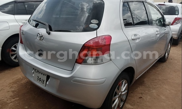 Ra Àlòkù Toyota Vitz Silver Ọkọ̀ in Accra ni Greater Accra Ra Àlòkù Toyota Vitz Silver Ọkọ̀ in Accra ni Greater Accra