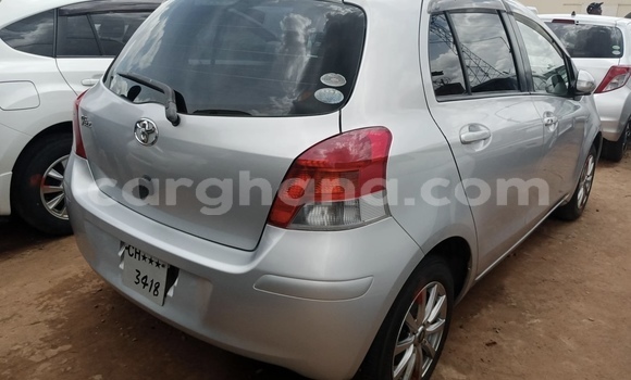 Ra Àlòkù Toyota Vitz Silver Ọkọ̀ in Accra ni Greater Accra Ra Àlòkù Toyota Vitz Silver Ọkọ̀ in Accra ni Greater Accra