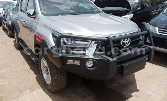 Buy Used Toyota Hilux Silver Car in Accra in Greater Accra Buy Used Toyota Hilux Silver Car in Accra in Greater Accra