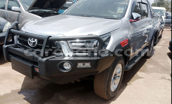 Buy Used Toyota Hilux Silver Car in Accra in Greater Accra Buy Used Toyota Hilux Silver Car in Accra in Greater Accra