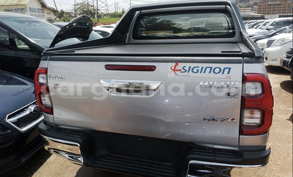 Buy Used Toyota Hilux Silver Car in Accra in Greater Accra Buy Used Toyota Hilux Silver Car in Accra in Greater Accra