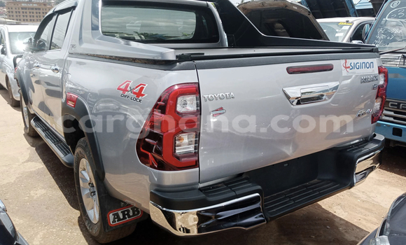Buy Used Toyota Hilux Silver Car in Accra in Greater Accra Buy Used Toyota Hilux Silver Car in Accra in Greater Accra