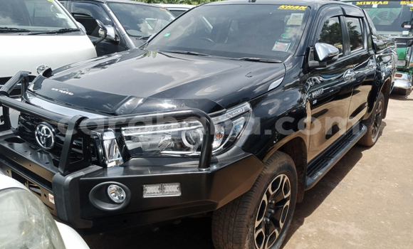 Sayi Na hannu Toyota Hilux Black Mota in Accra a Greater Accra Sayi Na hannu Toyota Hilux Black Mota in Accra a Greater Accra