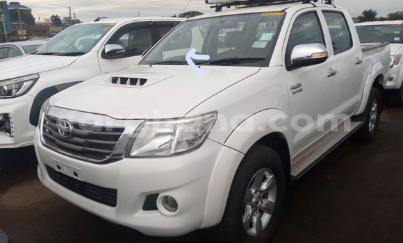 Buy Used Toyota Hilux White Car in Accra in Greater Accra