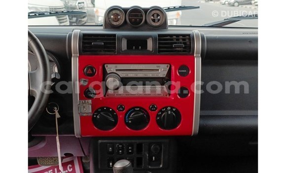 Buy Import Toyota FJ Cruiser Red Car in Import - Dubai in Ashanti Buy Import Toyota FJ Cruiser Red Car in Import - Dubai in Ashanti