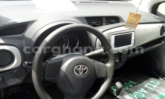 Buy Used Toyota Vitz White Car in Accra in Greater Accra Buy Used Toyota Vitz White Car in Accra in Greater Accra