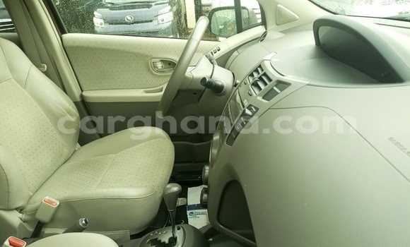 Sayi Na hannu Toyota Vitz Brown Mota in Accra a Greater Accra Sayi Na hannu Toyota Vitz Brown Mota in Accra a Greater Accra