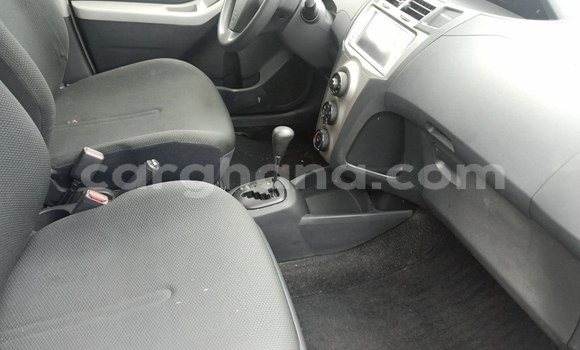 Sayi Na hannu Toyota Vitz Azurfa Mota in Accra a Greater Accra Sayi Na hannu Toyota Vitz Azurfa Mota in Accra a Greater Accra