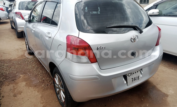 Sayi Na hannu Toyota Vitz Azurfa Mota in Accra a Greater Accra Sayi Na hannu Toyota Vitz Azurfa Mota in Accra a Greater Accra