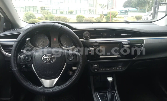 Sayi Na hannu Toyota Corolla White Mota in Accra a Greater Accra Sayi Na hannu Toyota Corolla White Mota in Accra a Greater Accra