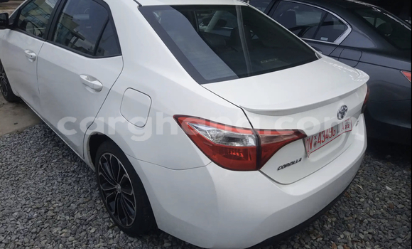 Sayi Na hannu Toyota Corolla White Mota in Accra a Greater Accra Sayi Na hannu Toyota Corolla White Mota in Accra a Greater Accra