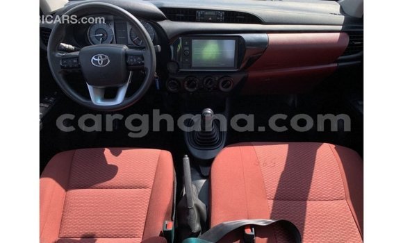 Ra Imported Toyota Hilux funfun Ọkọ̀ in Import - Dubai ni Ashanti Ra Imported Toyota Hilux funfun Ọkọ̀ in Import - Dubai ni Ashanti