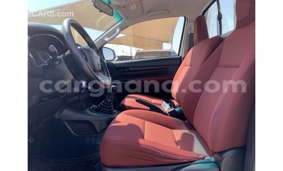 Ra Imported Toyota Hilux funfun Ọkọ̀ in Import - Dubai ni Ashanti Ra Imported Toyota Hilux funfun Ọkọ̀ in Import - Dubai ni Ashanti