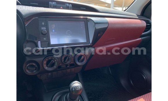 Ra Imported Toyota Hilux funfun Ọkọ̀ in Import - Dubai ni Ashanti Ra Imported Toyota Hilux funfun Ọkọ̀ in Import - Dubai ni Ashanti