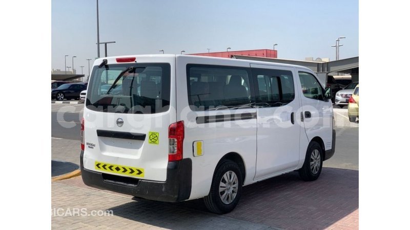 Big with watermark nissan urvan ashanti import dubai 50818