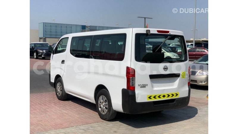 Big with watermark nissan urvan ashanti import dubai 50818