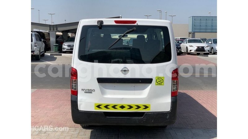 Big with watermark nissan urvan ashanti import dubai 50818