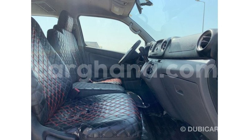 Big with watermark nissan urvan ashanti import dubai 50818