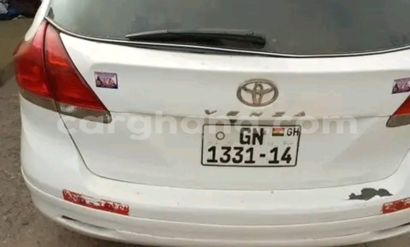 Buy Used Toyota Corolla White Car in Accra in Greater Accra Buy Used Toyota Corolla White Car in Accra in Greater Accra