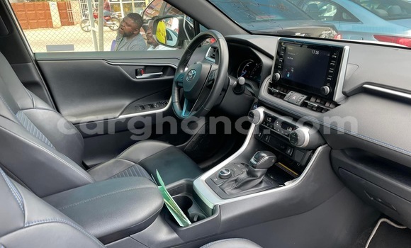 Buy Used Toyota RAV4 White Car in Accra in Greater Accra Buy Used Toyota RAV4 White Car in Accra in Greater Accra
