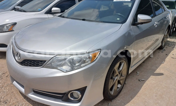 Buy Used Toyota Camry Silver Car in Accra in Greater Accra
