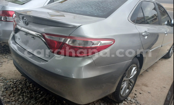 Sayi Na hannu Toyota Camry Azurfa Mota in Accra a Greater Accra Sayi Na hannu Toyota Camry Azurfa Mota in Accra a Greater Accra