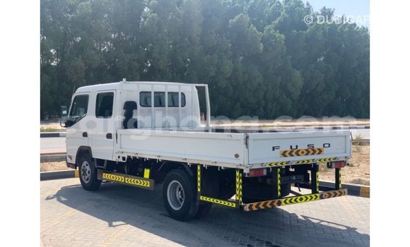 Ra Imported Mitsubishi i funfun Ọkọ̀ in Import - Dubai ni Ashanti Ra Imported Mitsubishi i funfun Ọkọ̀ in Import - Dubai ni Ashanti