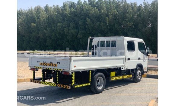 Ra Imported Mitsubishi i funfun Ọkọ̀ in Import - Dubai ni Ashanti Ra Imported Mitsubishi i funfun Ọkọ̀ in Import - Dubai ni Ashanti