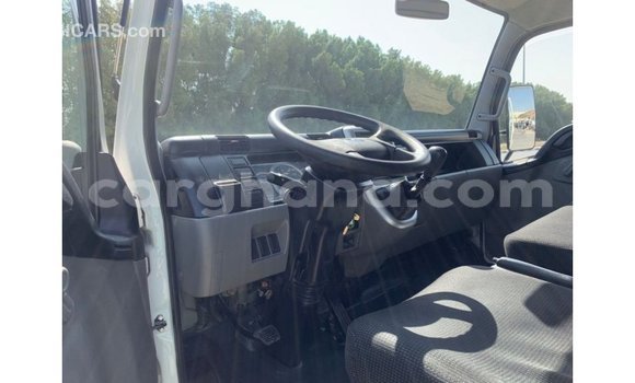 Ra Imported Mitsubishi i funfun Ọkọ̀ in Import - Dubai ni Ashanti Ra Imported Mitsubishi i funfun Ọkọ̀ in Import - Dubai ni Ashanti