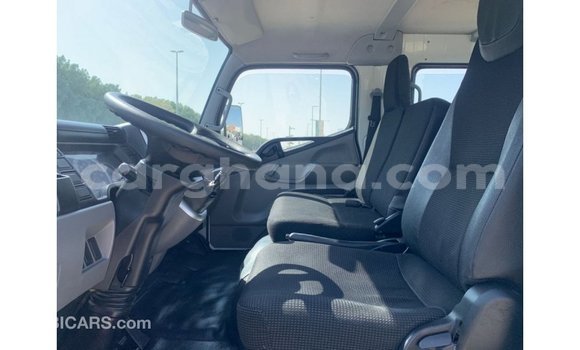 Ra Imported Mitsubishi i funfun Ọkọ̀ in Import - Dubai ni Ashanti Ra Imported Mitsubishi i funfun Ọkọ̀ in Import - Dubai ni Ashanti