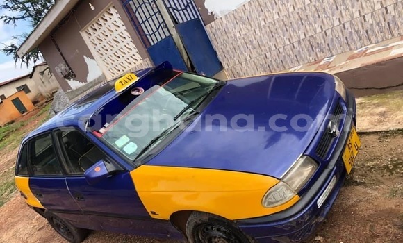 Sayi Na hannu Opel Astra Sauran Mota in Accra a Greater Accra