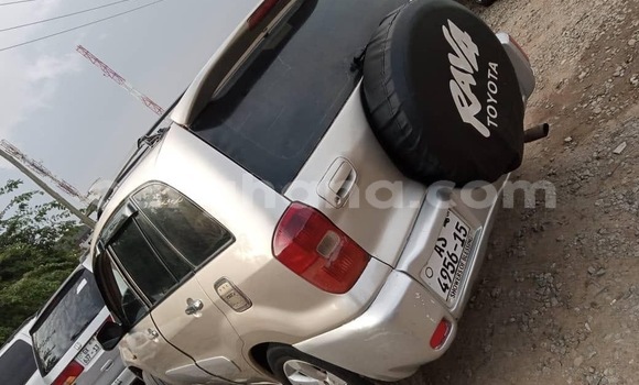 Sayi Na hannu Toyota RAV4 Sauran Mota in Accra a Greater Accra Sayi Na hannu Toyota RAV4 Sauran Mota in Accra a Greater Accra